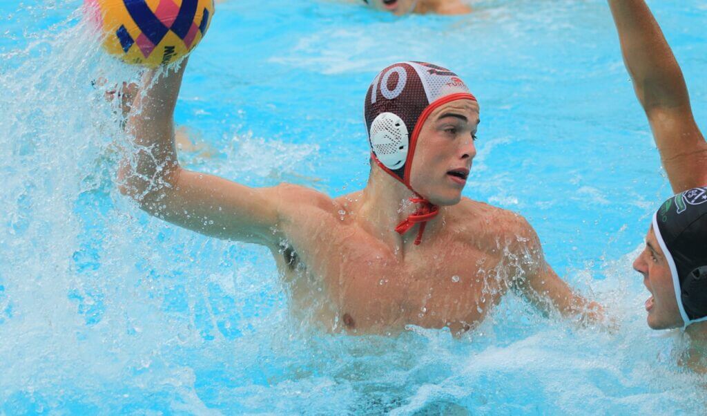 Clifton's KZN u19 ace Ollie Ditz takes the game to Pearson in the Durban school's 23-7 win on the opening day of the Vides Water Polo Tournament in East London. (Photo: Team PhotoSA)