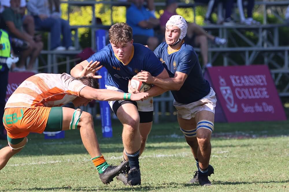 Rondebosch prop Matthew van der Merwe goes on the charge against Hoërskool Rustenburg. Photo: Hannah Shirley