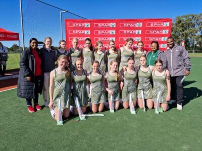 The DSG Makhanda first team after claiming top honours in the Eastern Cape Spar Hockey Challenge in Gqeberha. Photo: EC Spar Hockey Challenge