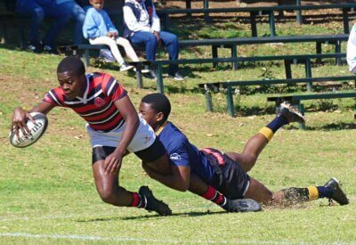 DHS was given a good workout by the College 7s team in their first match, which the Horseflies won 29-17.