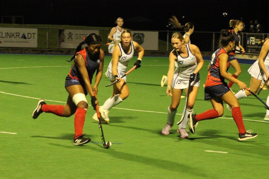 Busiwe Mayekiso had a brilliant outing for Hudson Park against Clarendon on Friday night. The SA Schools player scored her side's goal in the third chukka. Photo: Bronwyn Claridge