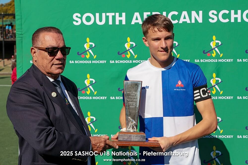 ot only did Jo le Roux captain Western Province to the SASHOC ational Week title, he was also named the Best Defender and included in the SA Schools team. Photo: Teamphoto SA.