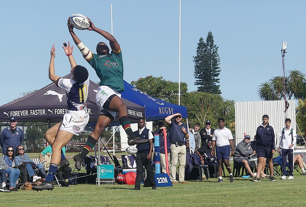 A pintpoint cross-kick led to Glenwood opening the scoring against Northwood at Reece-Edwards Field on Saturday. Photo: Brad Morgan.