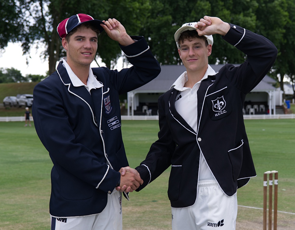 Friendly handshakes before the start of the battle. Photo: Justin Waldman Sports Photography.