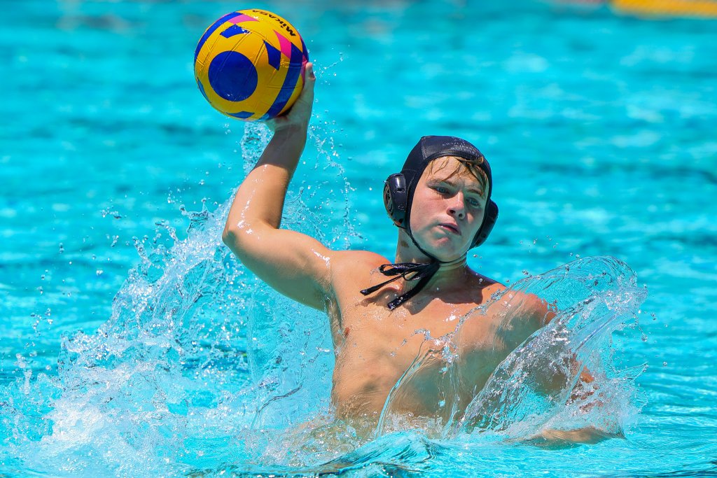 KwaZulu-Natal A scored a memorable win over Western Province A in the boys' u16 final, which ended 10-10 before going to a shootout. Photo: Hannes Nienaber.