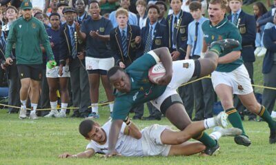 Both sides had to execute desperate tackles at times to keep their opposition at bay. Photo: Brad Morgan.